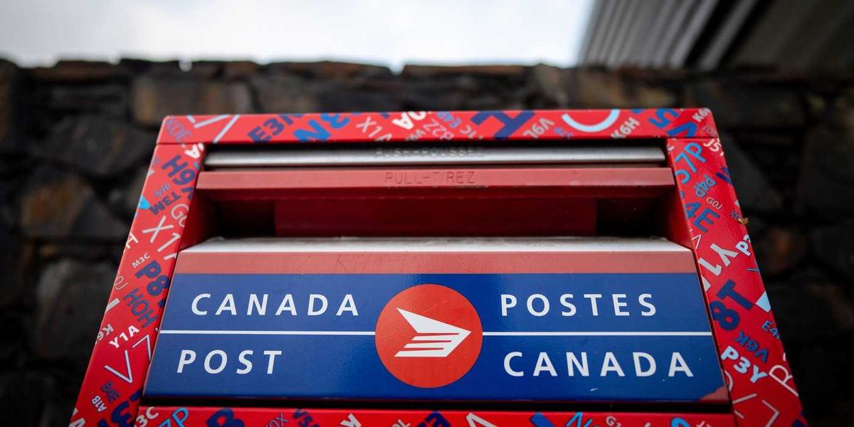 Canada Post reports it lost 5M before taxes in first quarter Canada Post reports it lost 5M before taxes in first quarter