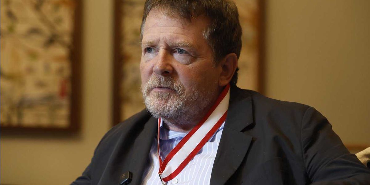 Michael J. Fox laments Canada-U.S. trade war, says people-to-people ties still strong Michael J. Fox laments Canada-U.S. trade war, says people-to-people ties still strong