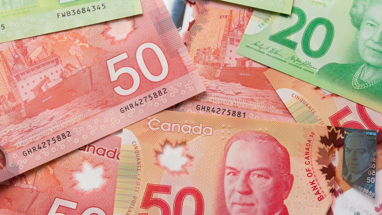 Canadian $50 and $20 bills.