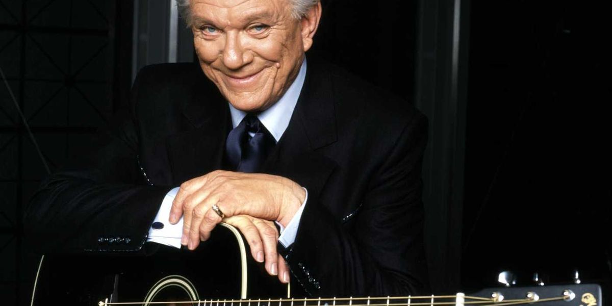 Canadian country star Tommy Hunter dies at 89; hosted long-running TV variety show Canadian country star Tommy Hunter dies at 89; hosted long-running TV variety show