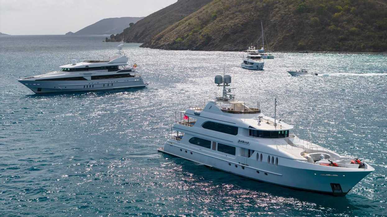 Canadian rescued from sinking boat near Australia