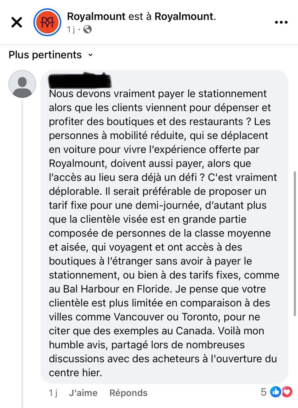 Capture d'une r\u00e9action sous une publication de la page Facebook du Royalmount.