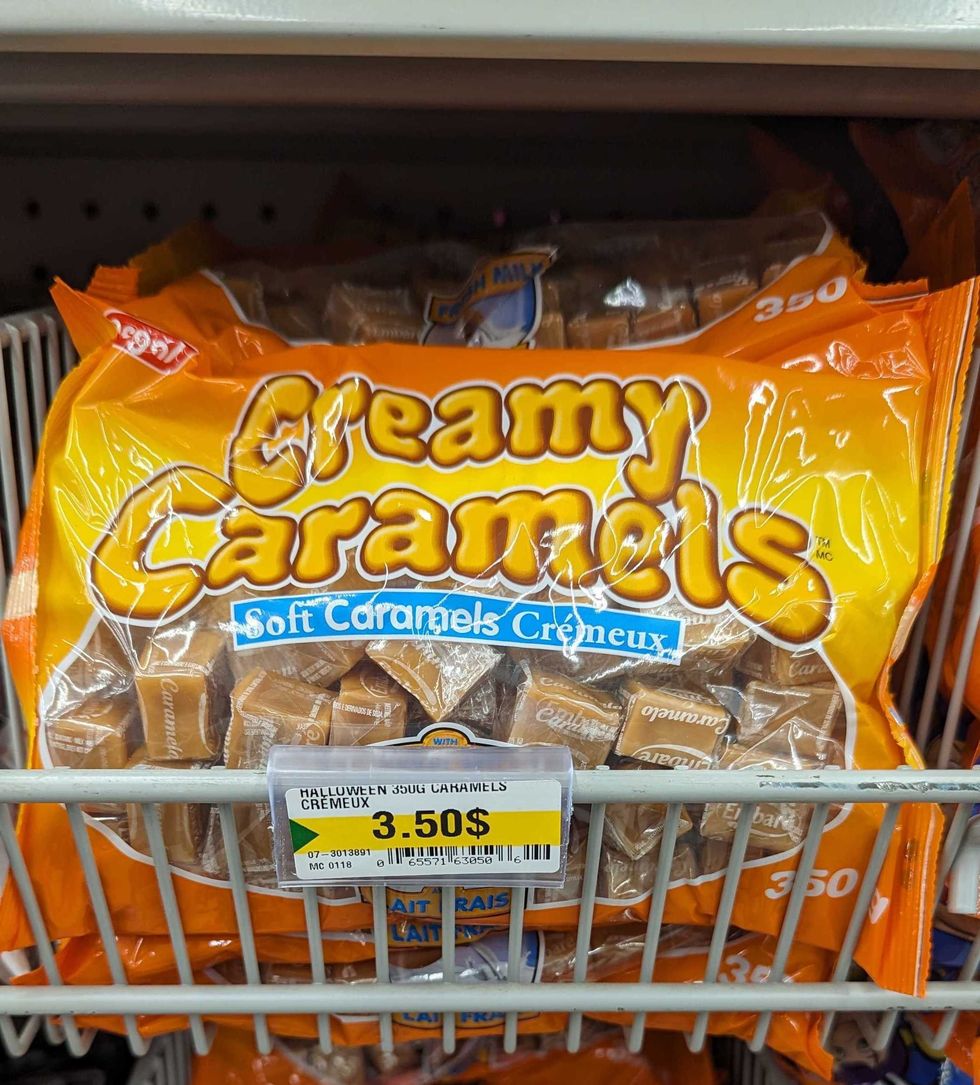 Caramels cr\u00e9meux Regal Confections.