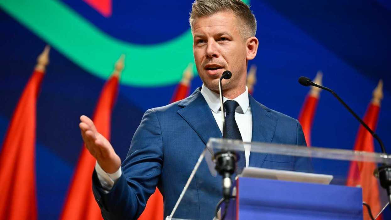 Carney hails Hungary's shift on Ukraine, democracy