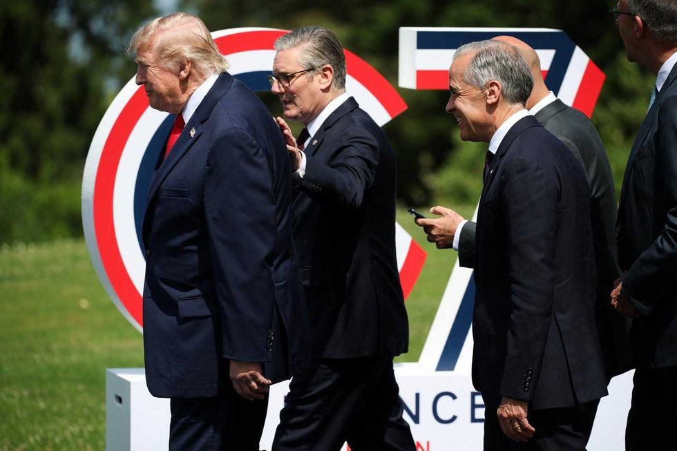 Carney, Trump have informal chat at G7