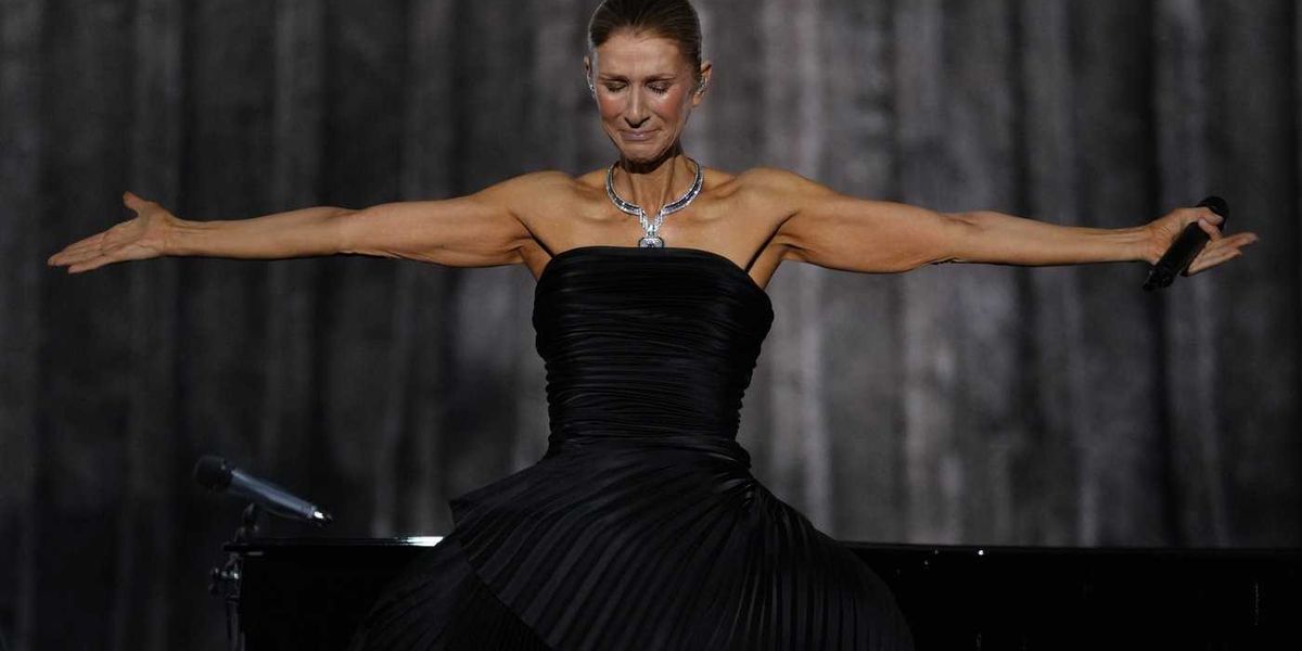 Céline Dion makes emotional return to concert stage after nearly six years Céline Dion makes emotional return to concert stage after nearly six years