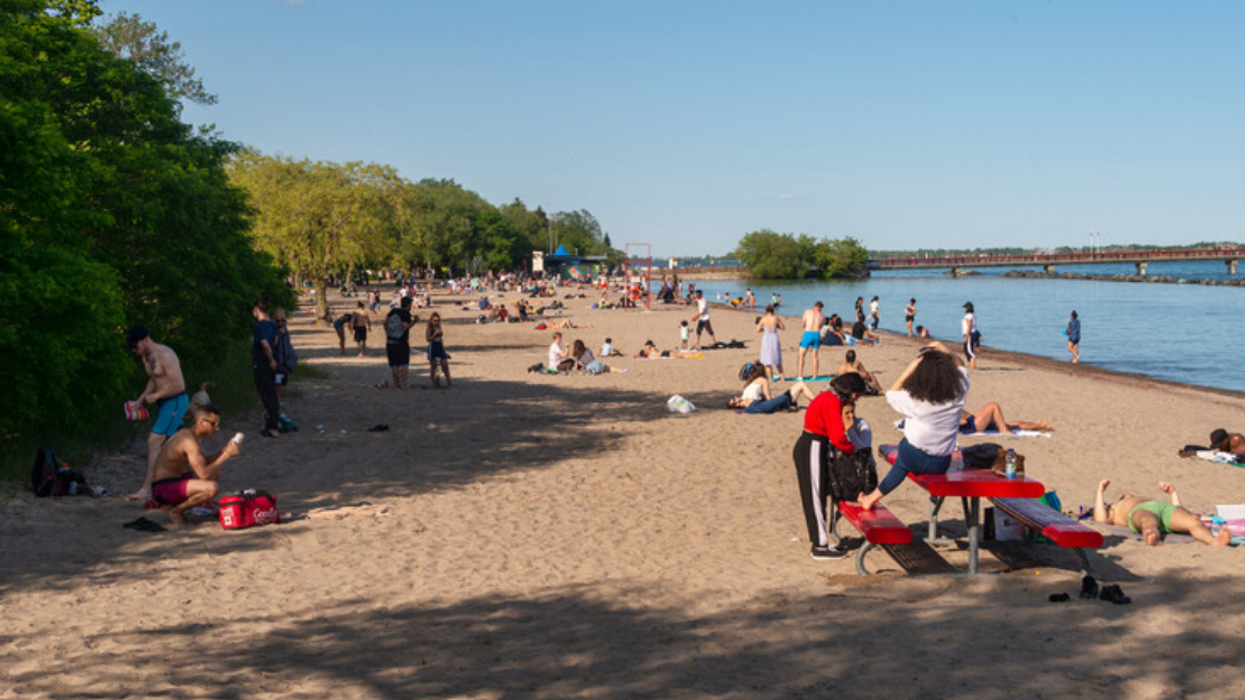 10 Toronto Beaches That Are Safe To Swim In Today If You Want To Escape 10-toronto-beaches-that-are-safe-to-swim-in-today-if-you-want-to-escape
