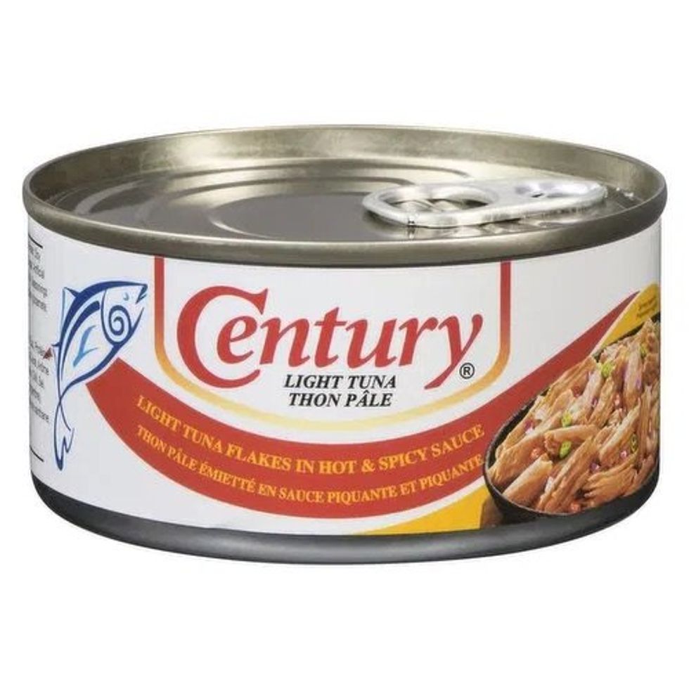 Century Flaked Light Tuna Hot & Spicy Style.