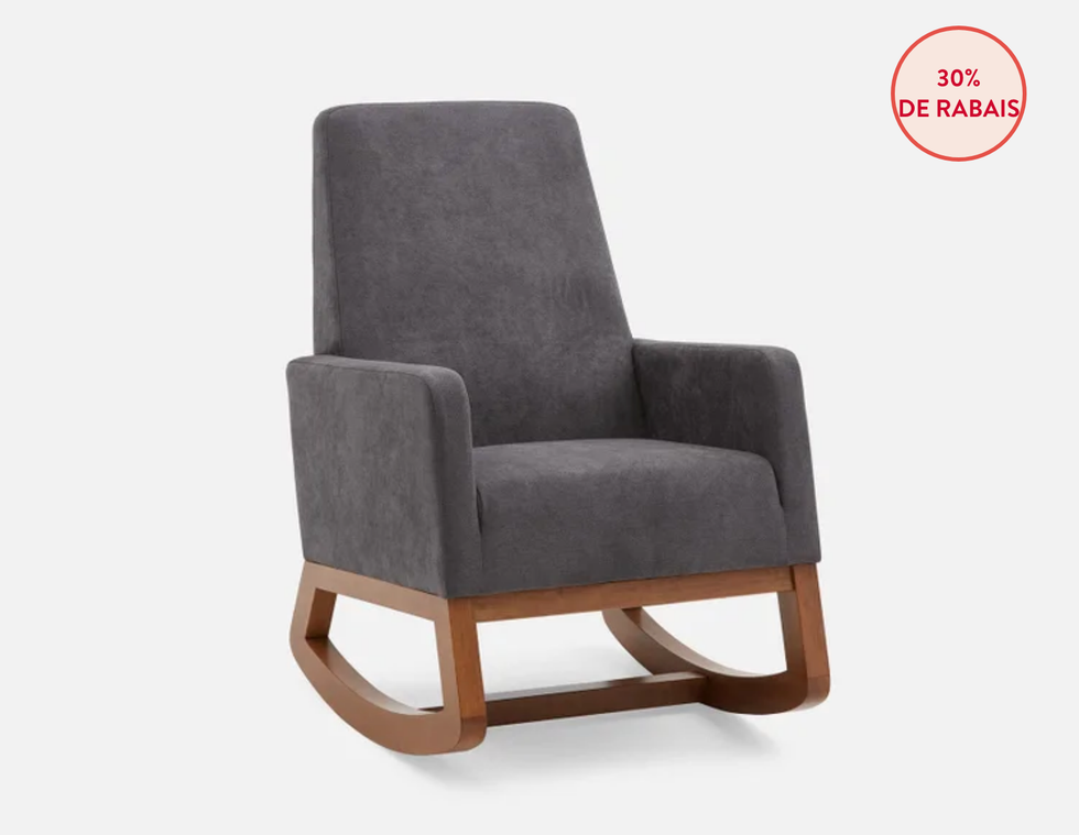 Chaise ber\u00e7ante au Structube.