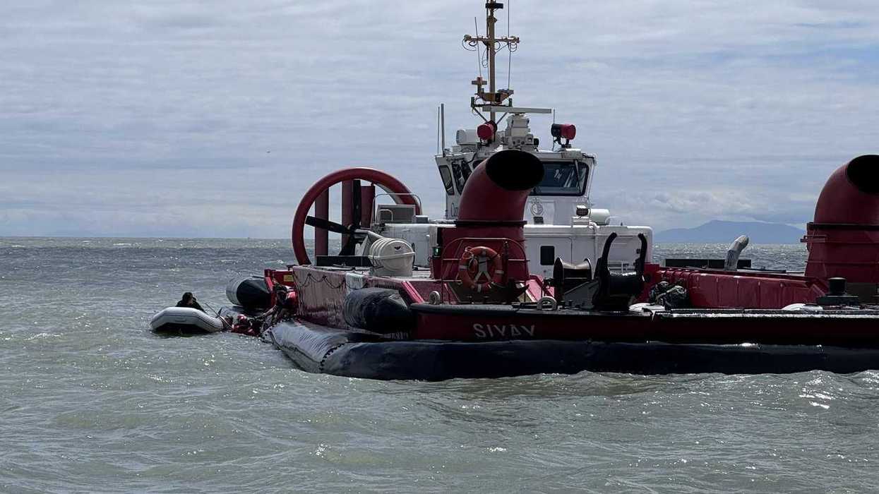 Challenging conditions in sunk B.C. boat search