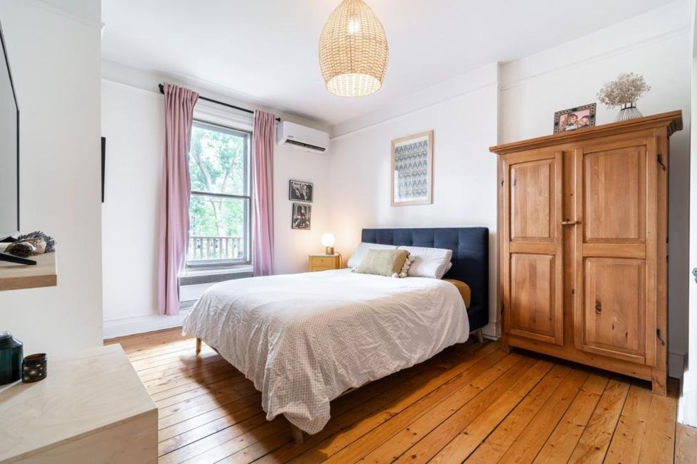 Chambre principale du 5320, rue Cartier, Montr\u00e9al, QC.