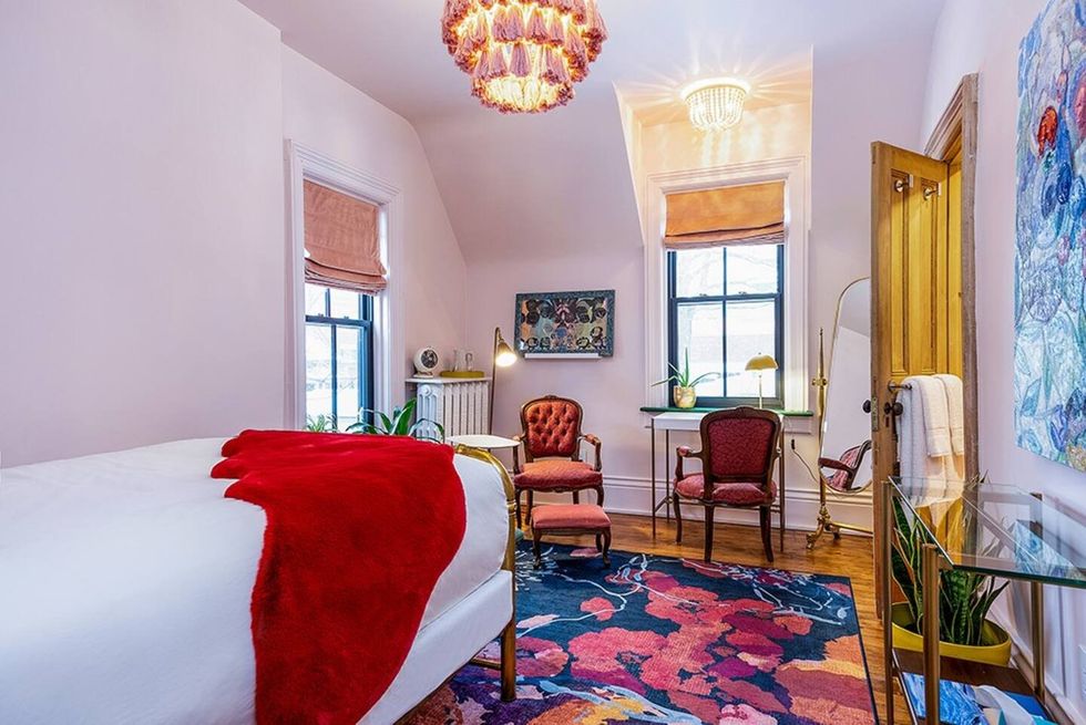 Charming Pink Jewel Box in 11 Rooms.