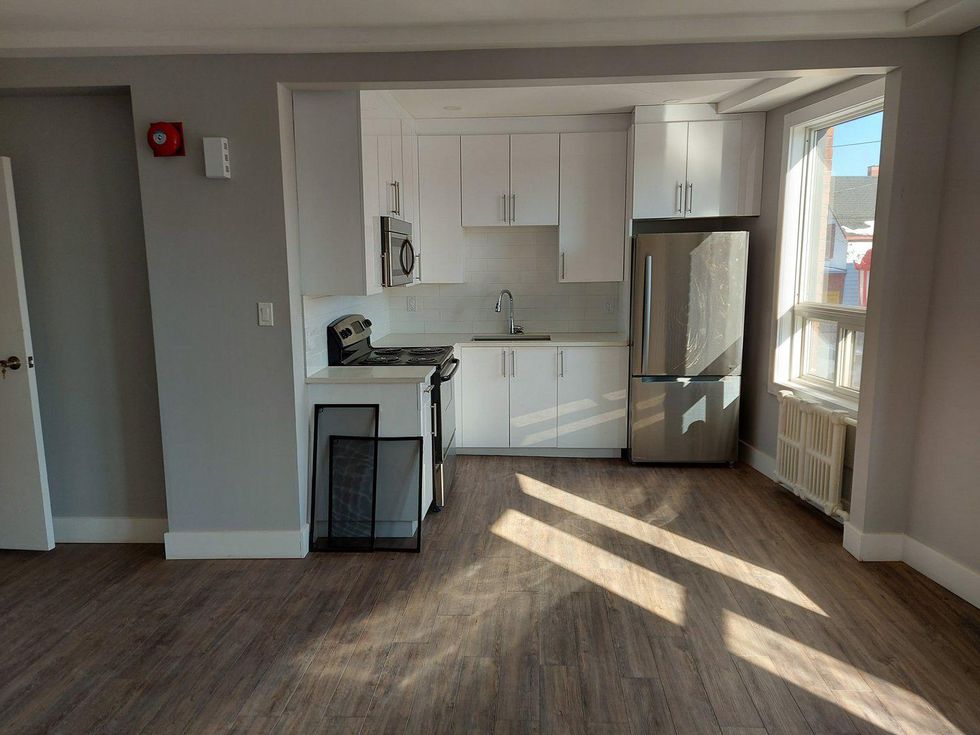 Chinatown apartment for rent in Ottawa.
