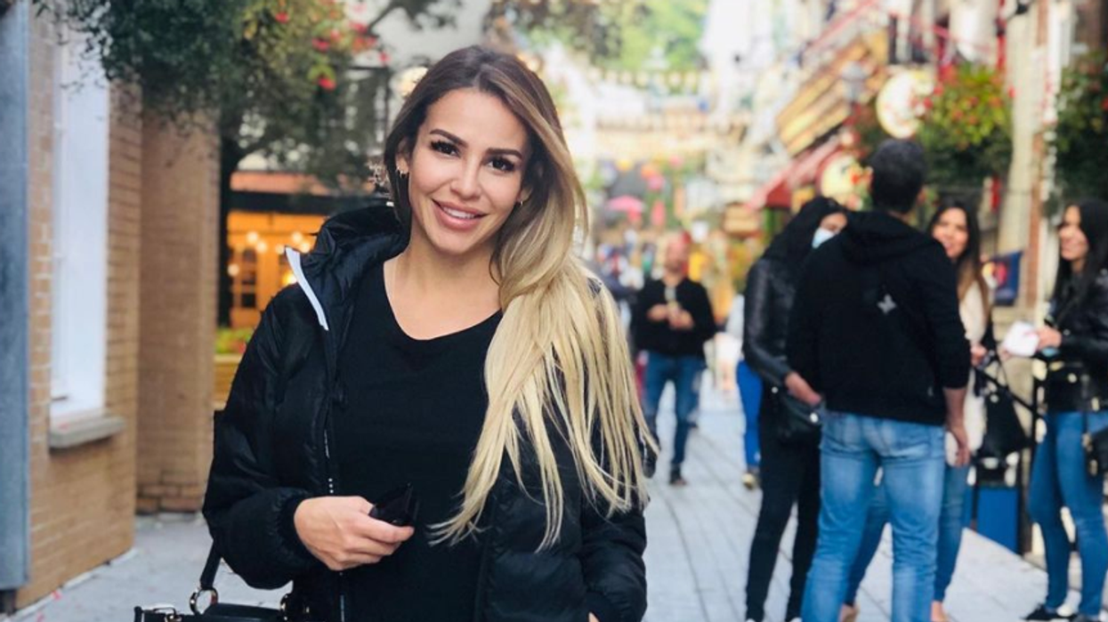 Cintia de Sa Occupation Double