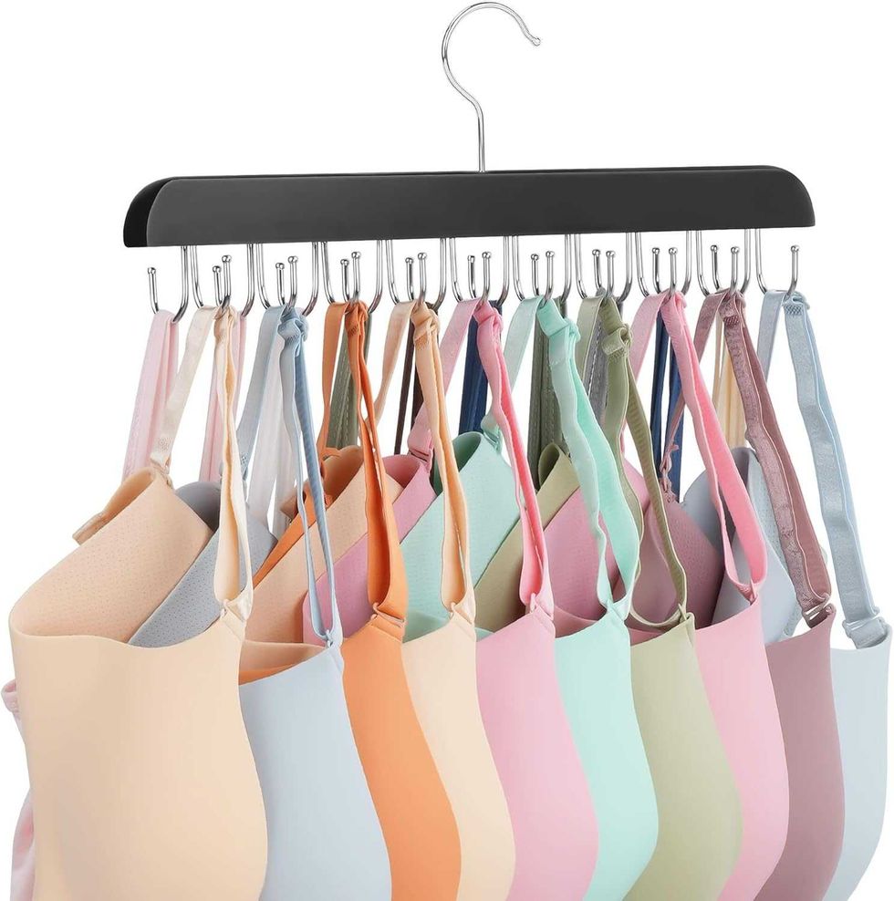 Cintre multifonction vendu sur Amazon.