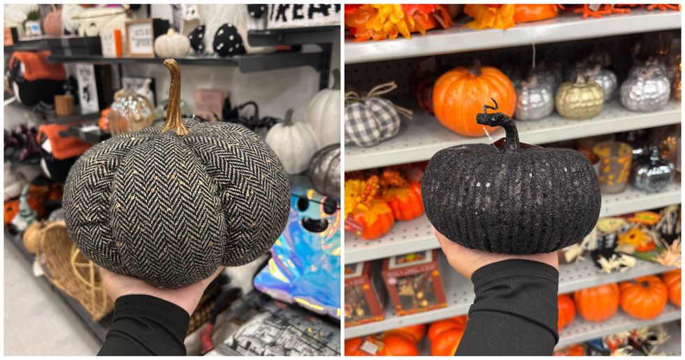 Citrouille d\u00e9corative paillet\u00e9e avec motif en chevron noir et blanc. Droite : Citrouille d\u00e9corative noire paillet\u00e9e.