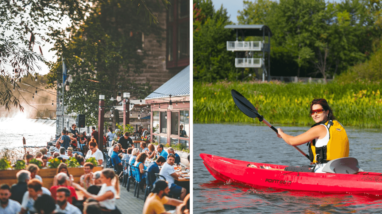 Clients profitant d’une terrasse riveraine achalandée lors d’une soirée estivale. Droite: Personne pagayant en kayak rouge sur une rivière bordée de verdure.