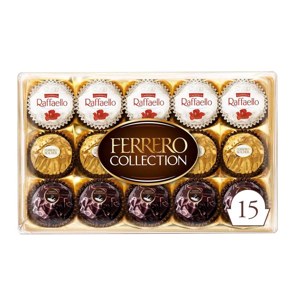Coffret cadeau de Ferrero Rocher assortis.