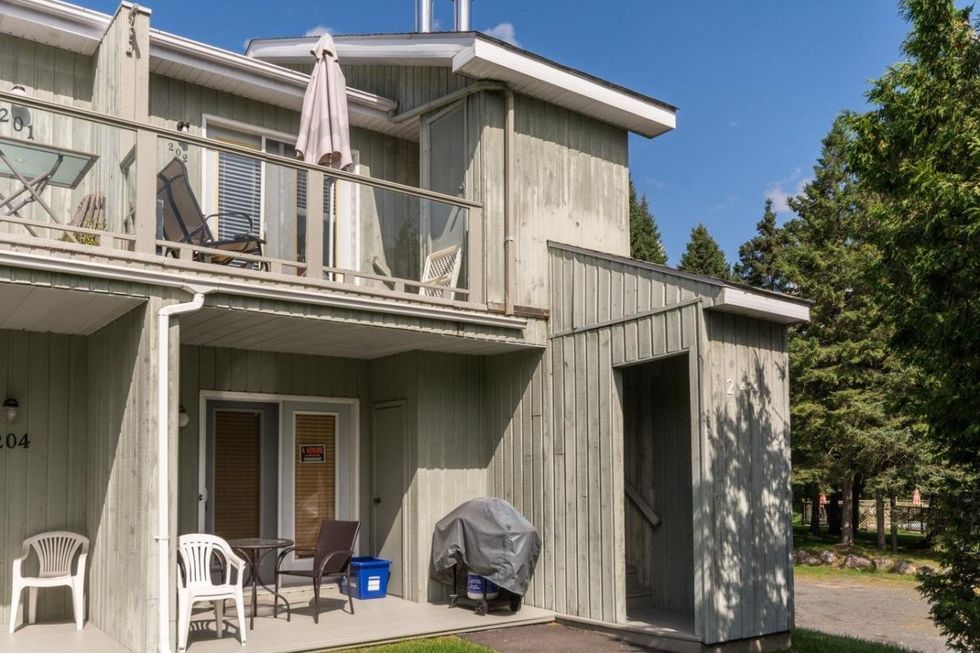 Condo \u00e0 Ste-Ad\u00e8le