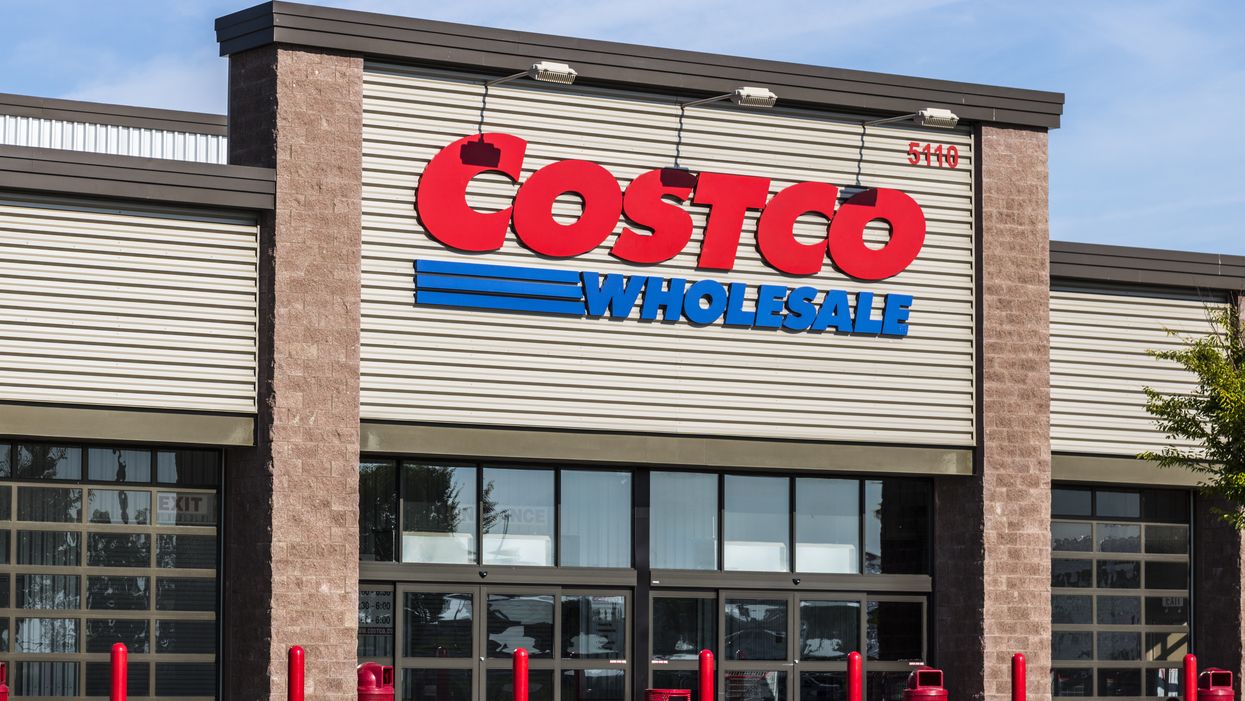 Costco Jobs In Ontario Are Way Above Minimum Wage & They're Hiring