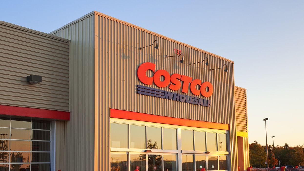 Costco location in Canada.