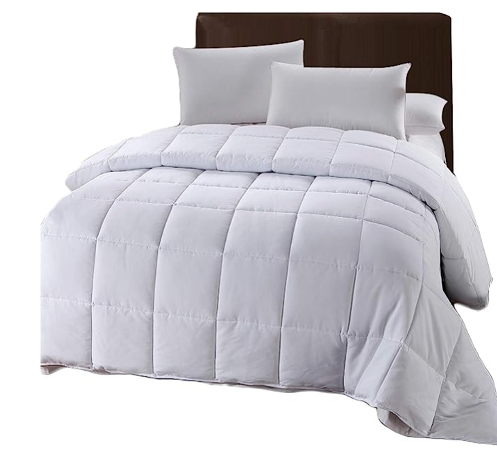 Couette alternative en duvet blanc.