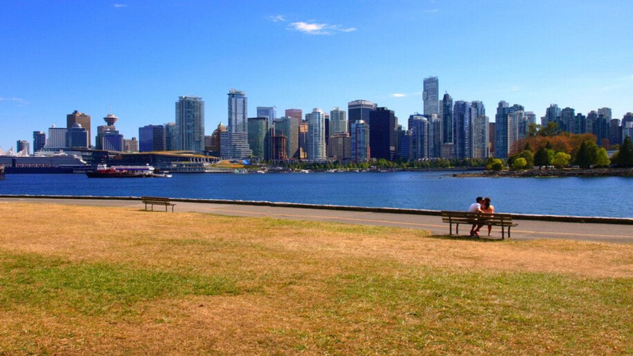 Couple on a bench in Vancouver.