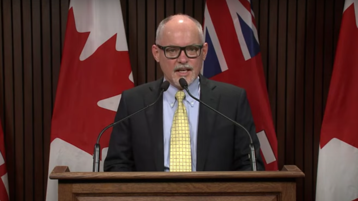 COVID-19 Antiviral Pill PAXLOVID Is Now In Ontario & Here's Who Can Get It