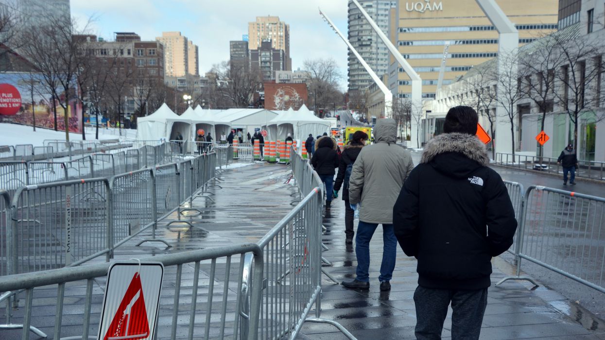COVID-19 au Canada : Des experts prévoient une explosion des cas en mars