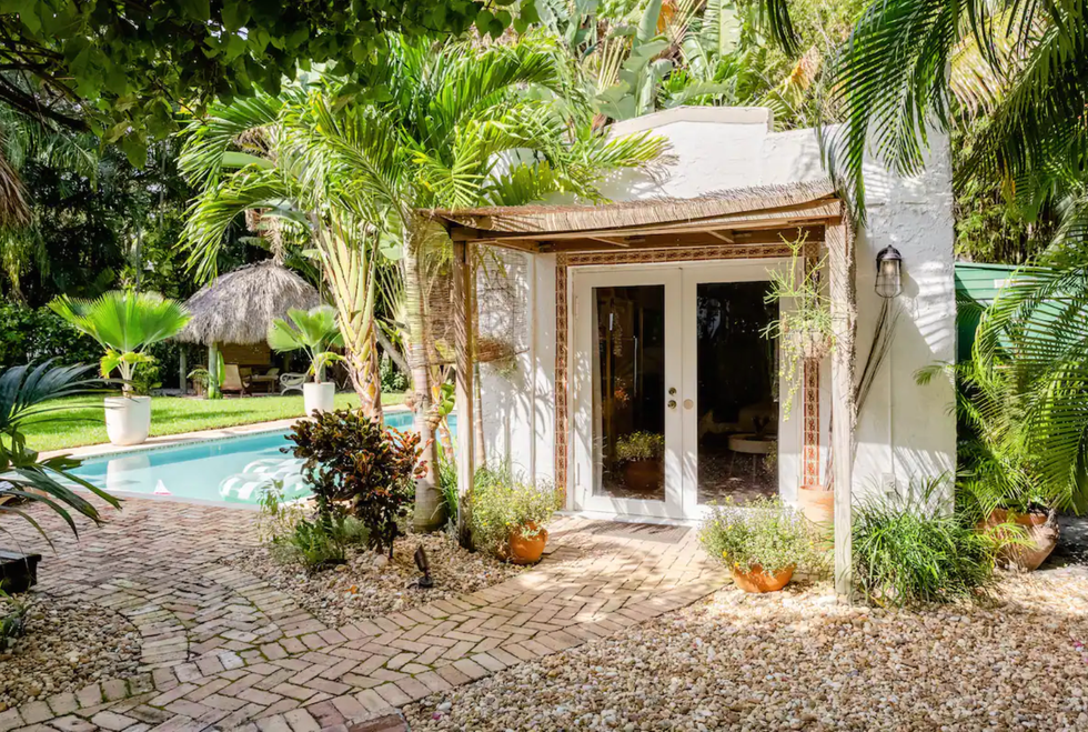 Cozy and Charming Cottage.