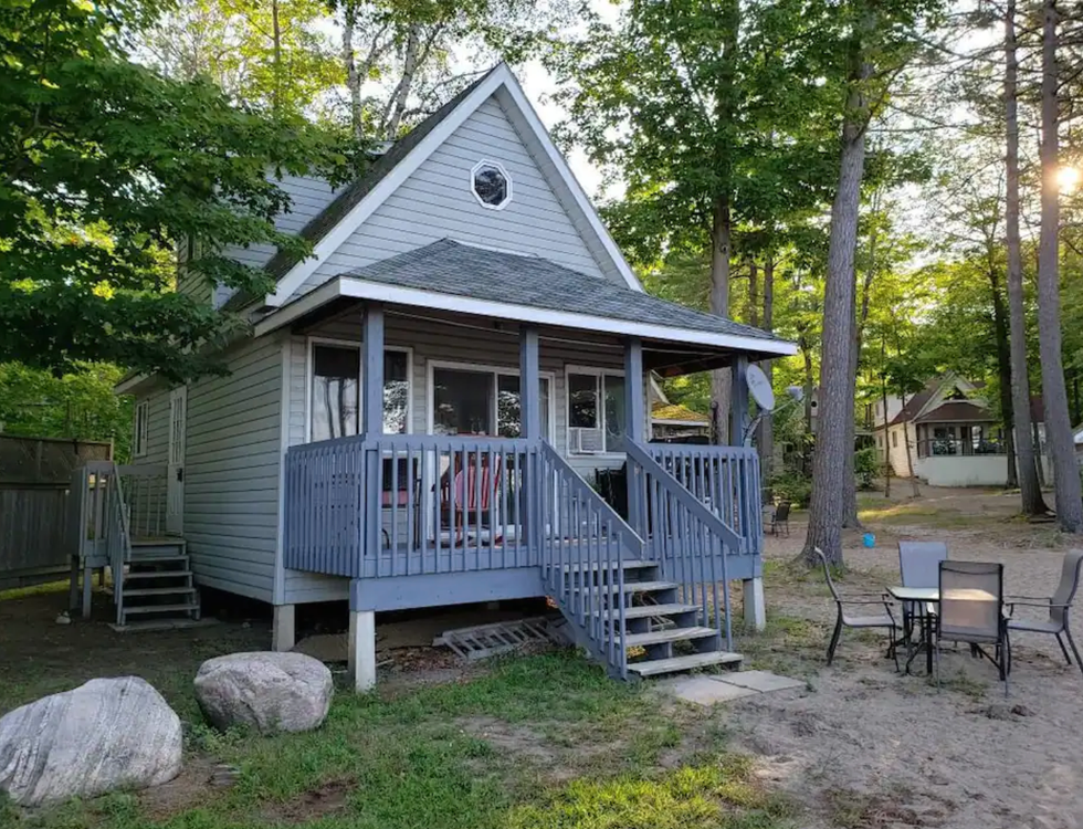 Cozy Beach House On Georgian Bay.