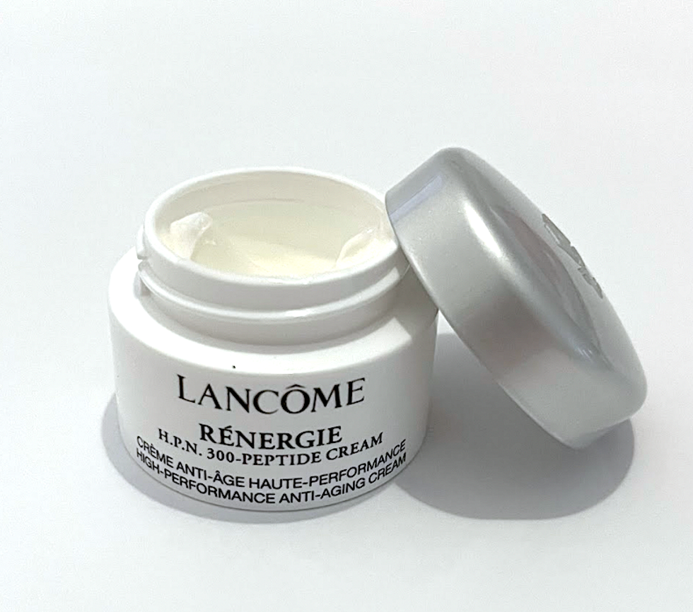 Cr\u00e8me anti-\u00e2ge haute-performance R\u00e9nergie H.P.N. de Lanc\u00f4me.