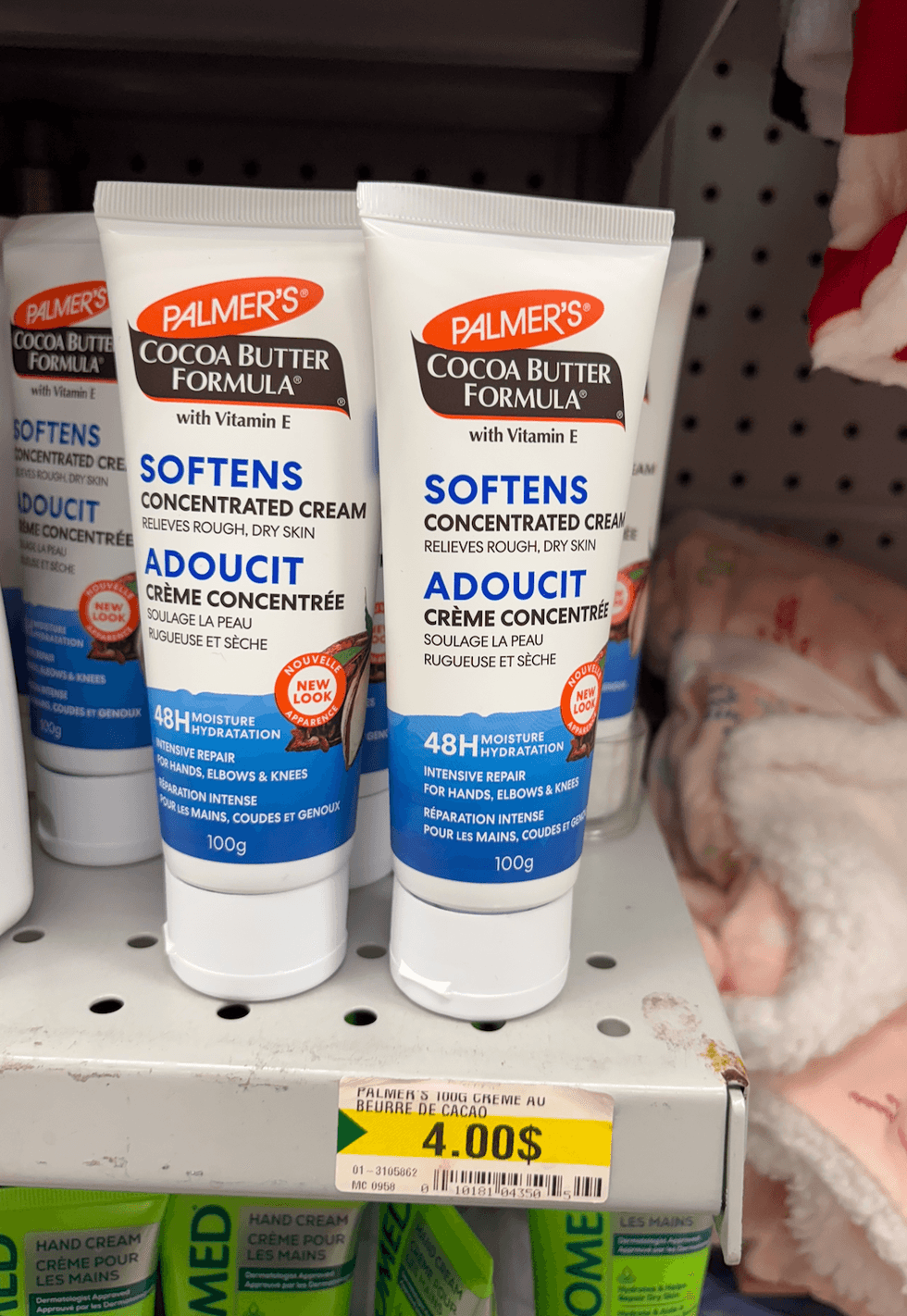 Cr\u00e8mes pour le corps Palmer's sur les tablettes du Dollarama.