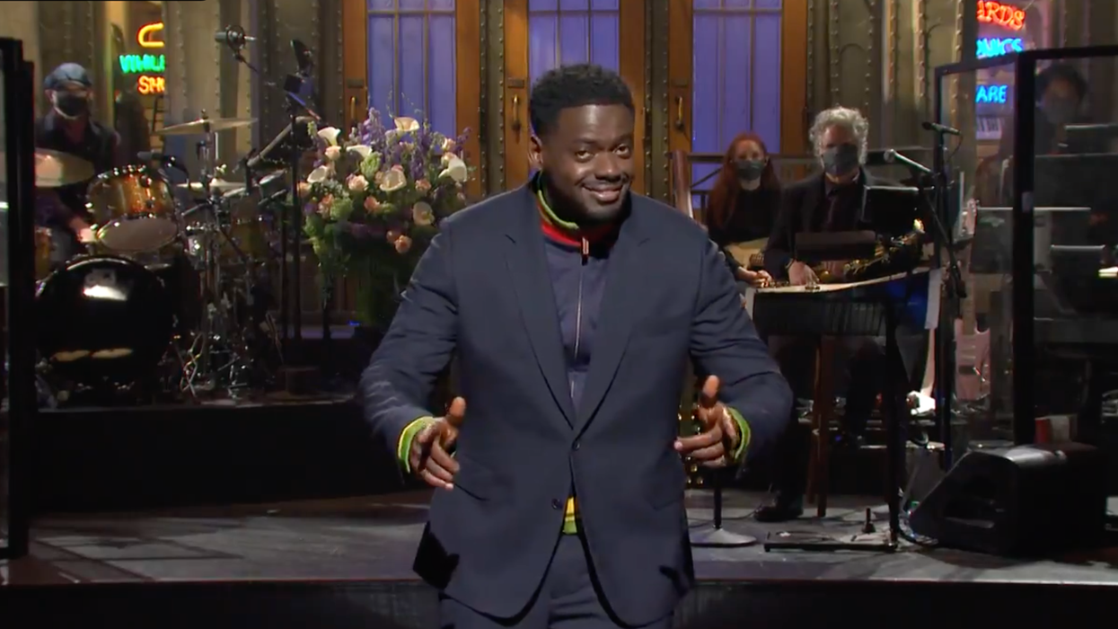 Daniel Kaluuya’s ‘SNL’ Monologue Included A Royal Family Jab (VIDEO)