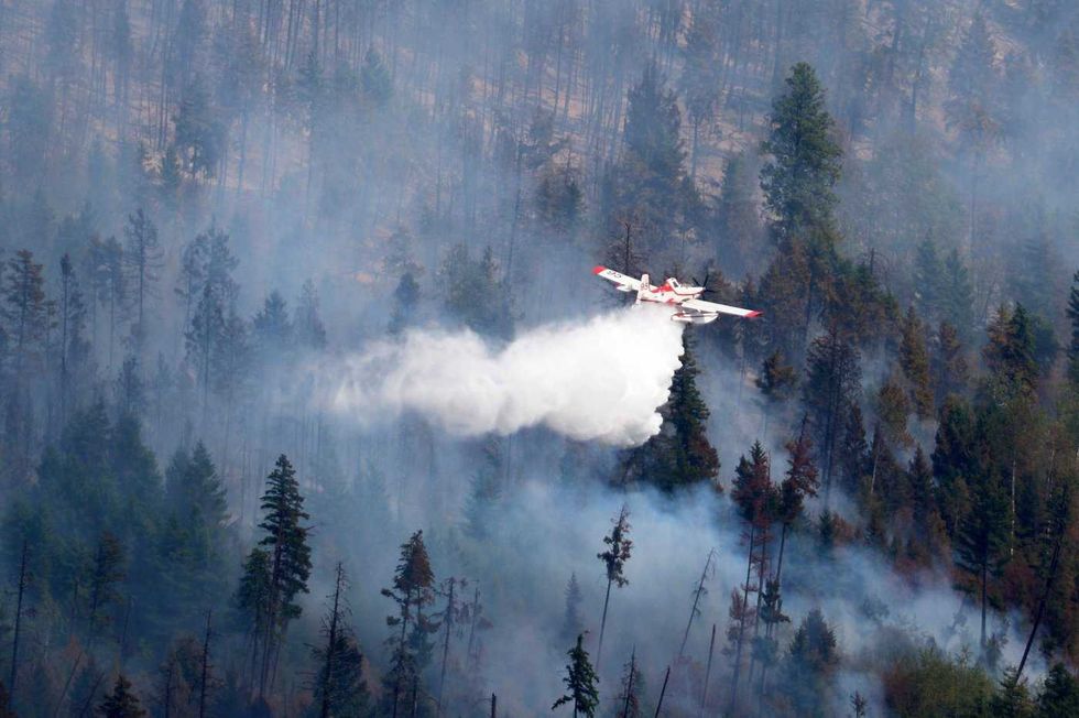 De Havilland calls for national water bomber fleet