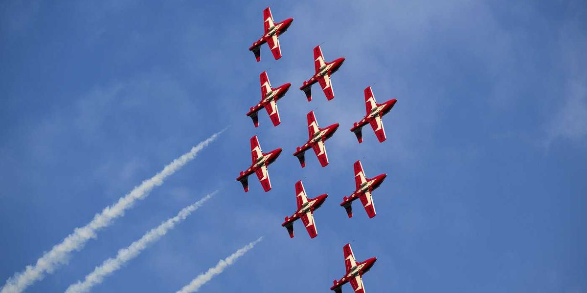 Defence minister visiting Snowbirds base amid speculation over team’s future Defence minister visiting Snowbirds base amid speculation over team’s future