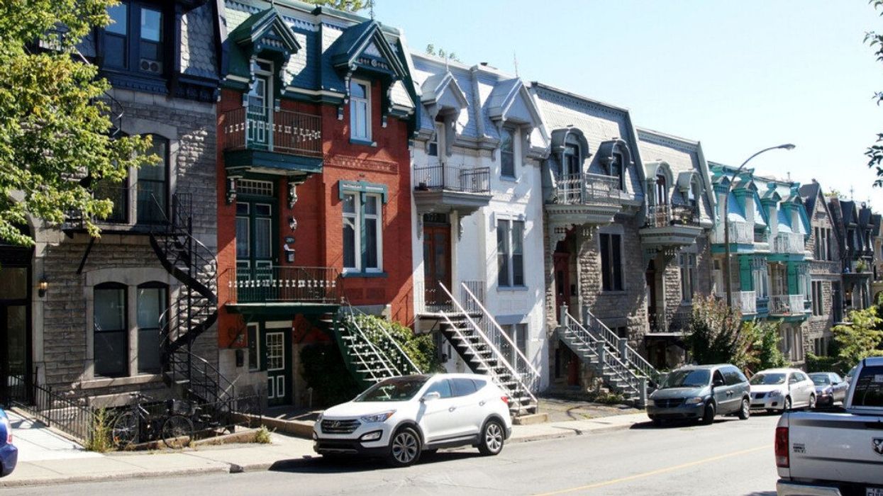 Des appartements en rangée à Montréal.