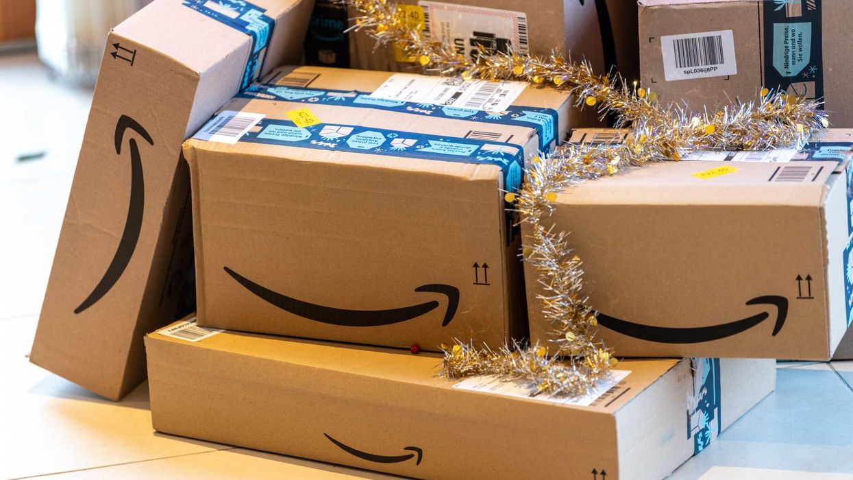 Des boîtes de livraisons Amazon Prime.
