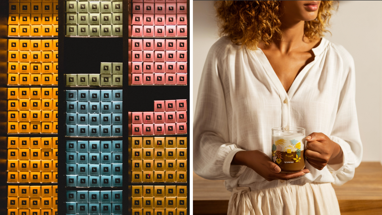 Des capsules Nespresso. Droite : Du café Nespresso.