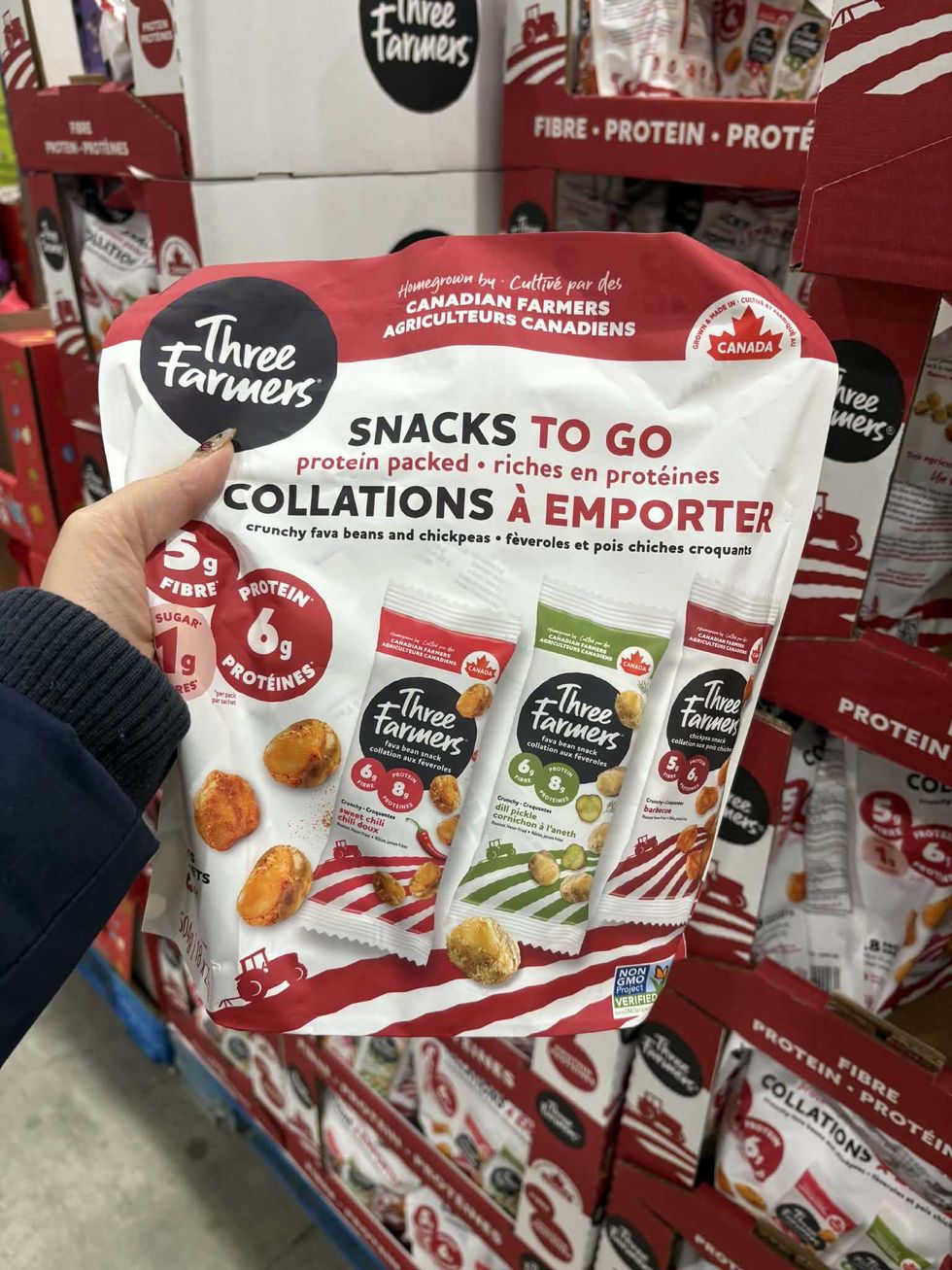 Des collations en sachet \u00e0 emporter Three Farmers au Costco.