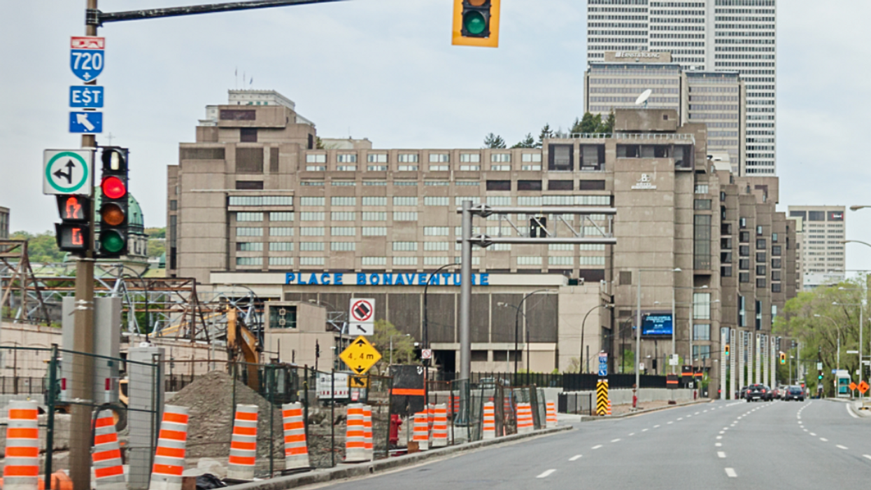 Des cônes orange à Montréal.