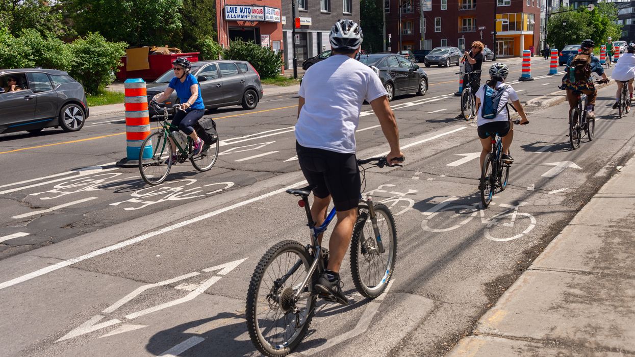 Des cyclistes à Montréal.