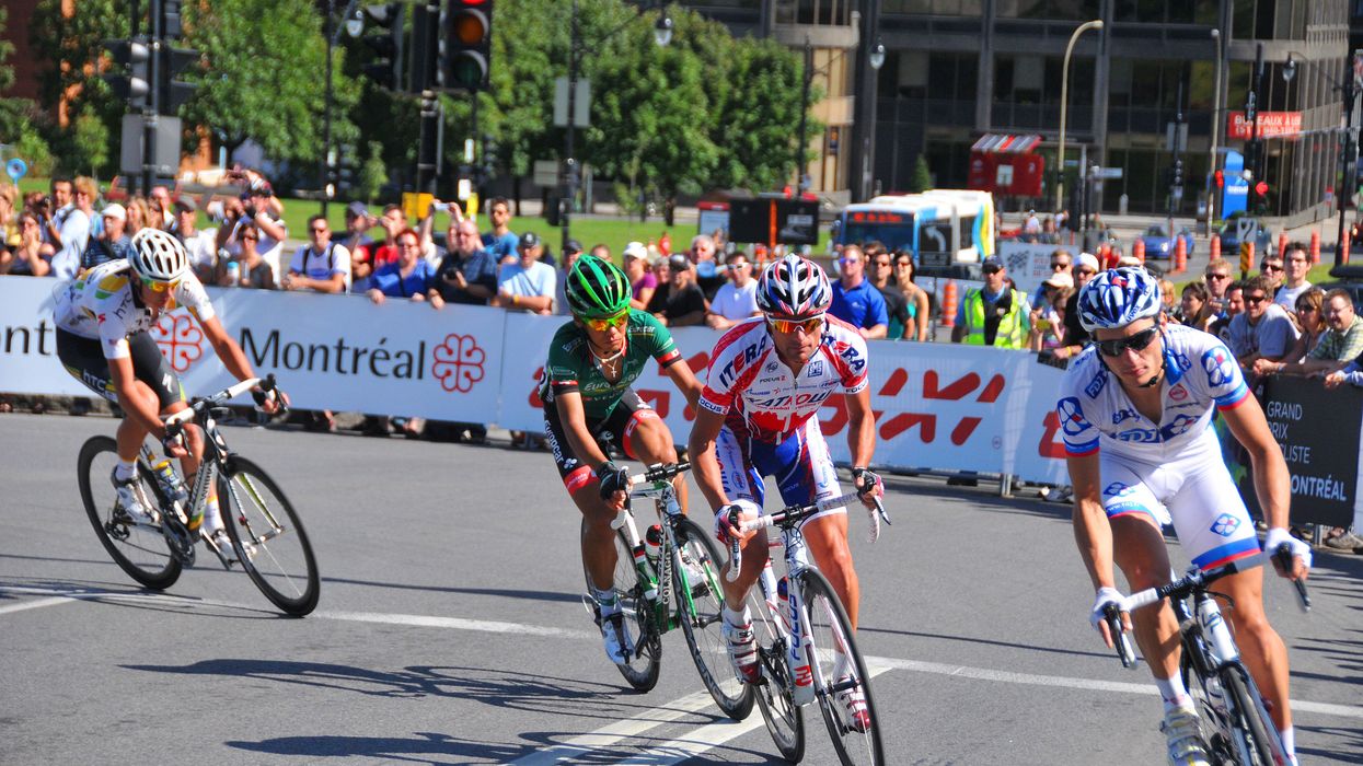 Des cyclistes en action à Montréal.