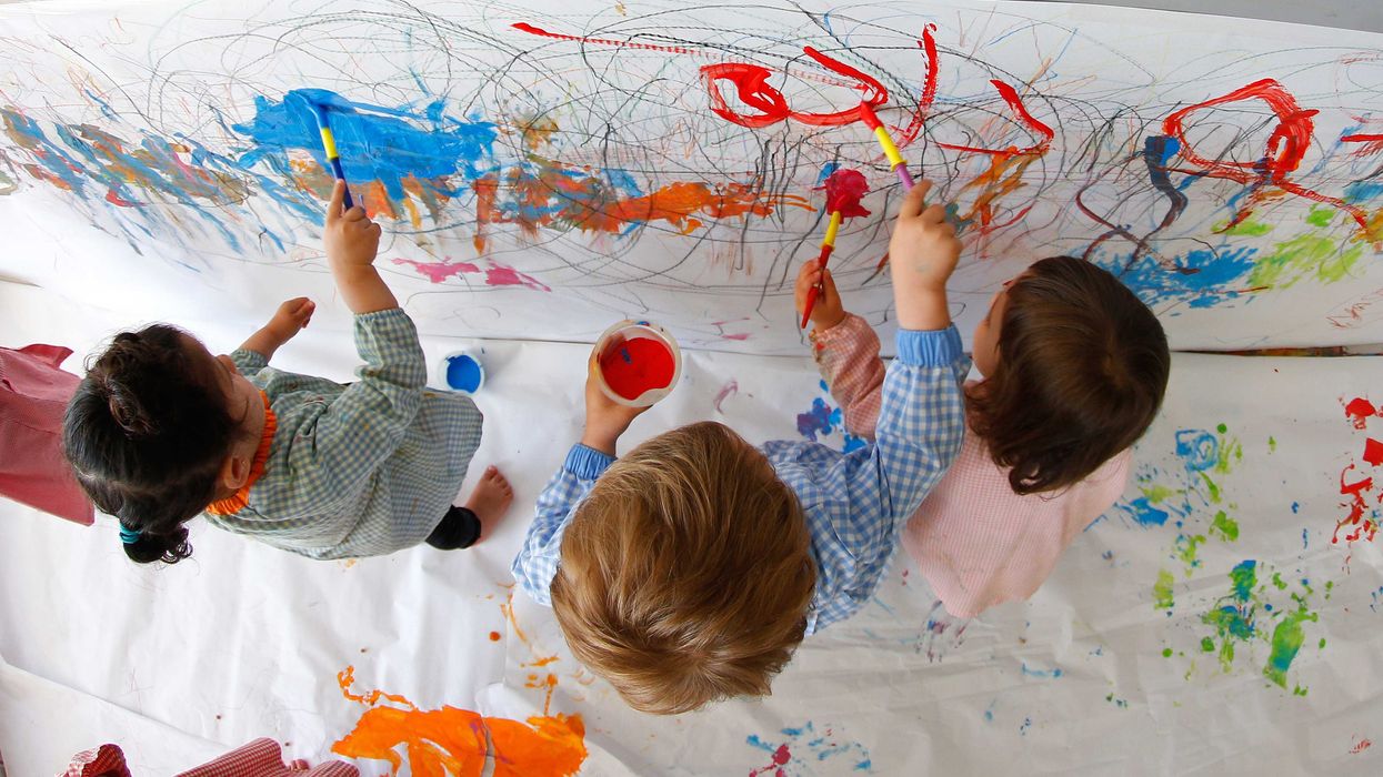 Des enfants.