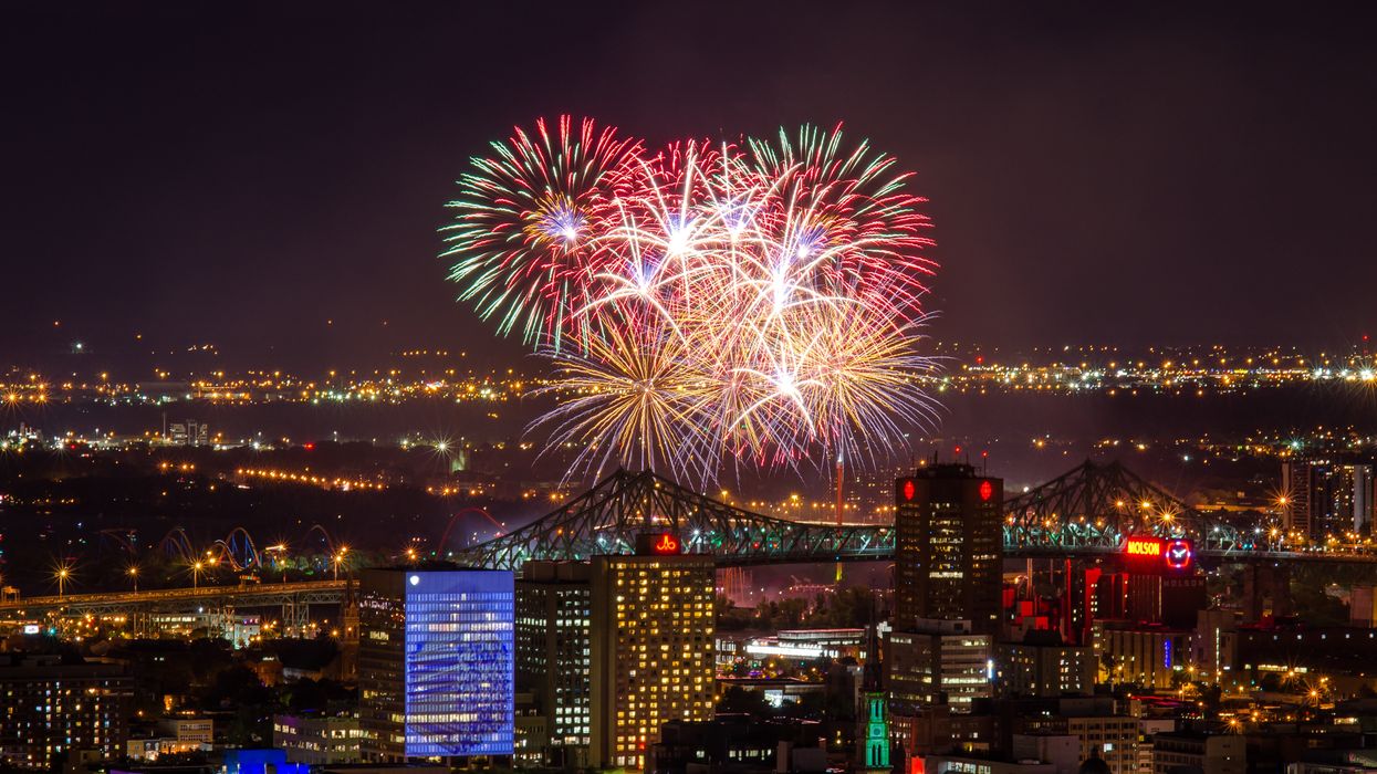 Des feux d'artifices à Montréal.
