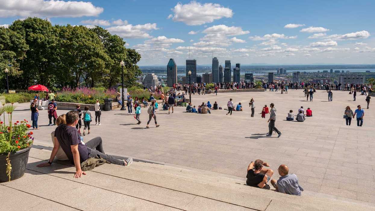 Des gens sur le mont Royal.
