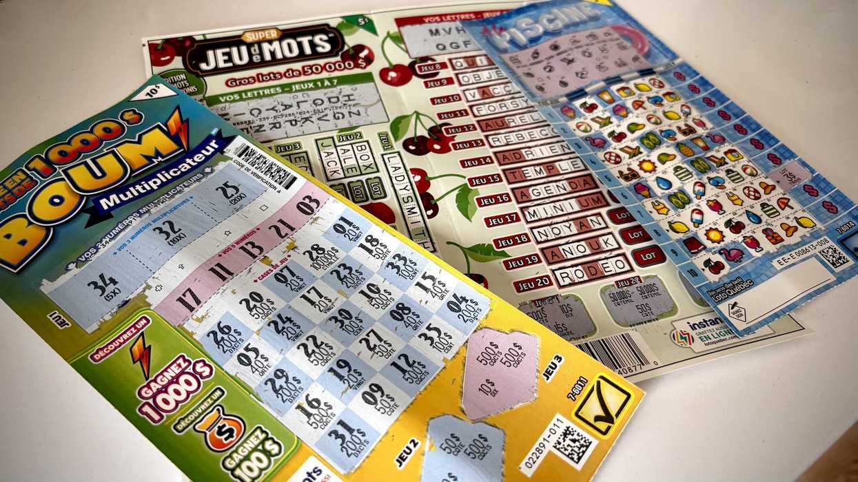 Des gratteux Loto-Québec.