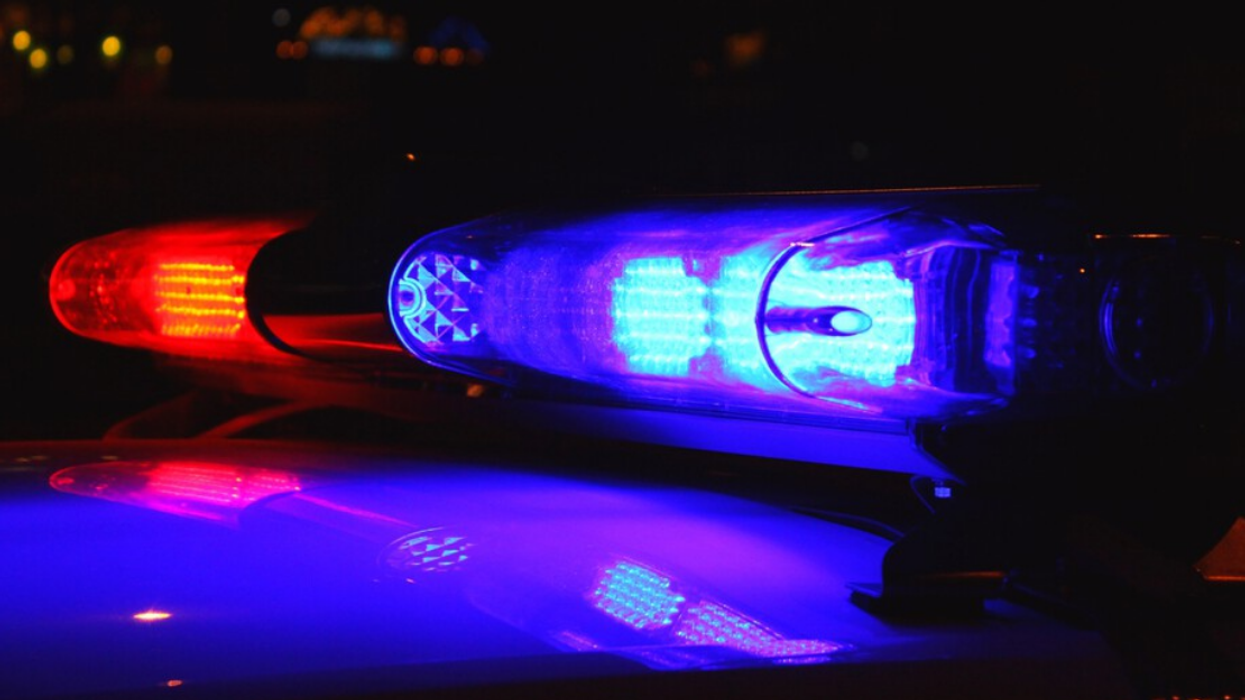 Des lumières de police.