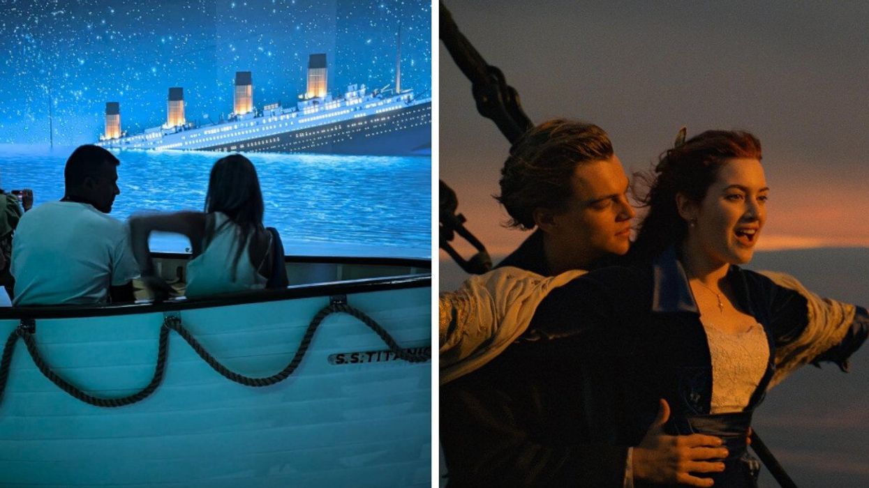 Des personnes à l'exposition Titanic : Un voyage immersif. Droite : Le film Titanic.