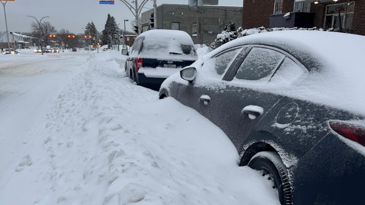 Des rues enneigées dans le Grand Montréal.
